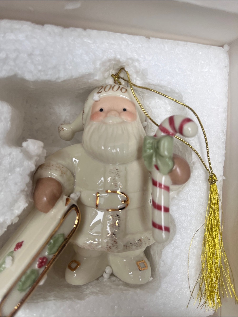 Lenox Cream Santa Claus Ornament with Candy Cane - 2006 Holiday Decoration - Picture 2 of 4